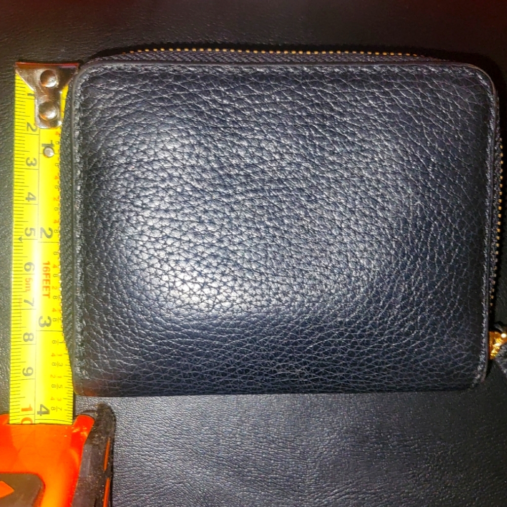 Tory Burch Wallet - Picture 7 of 8